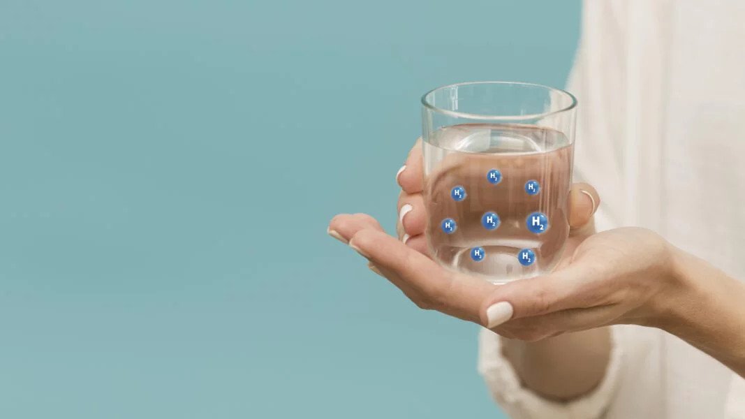 Uống nước Hydrogen hỗ trợ bảo vệ sức khỏe, chăm sóc sắc đẹp hiệu quả
