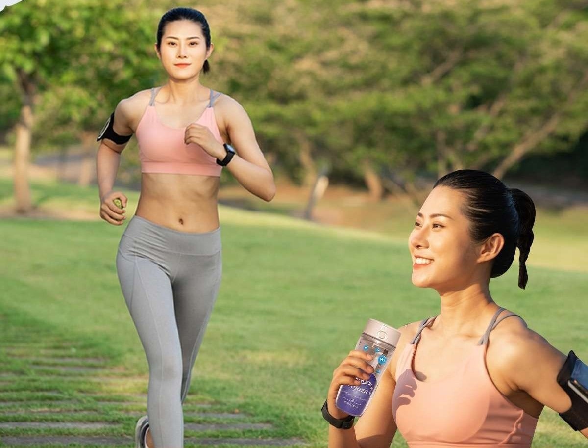 Uống nước giàu Hydro từ bình Kijazu khi chạy bộ giúp phục hồi sức khỏe sau khi tập luyện và cải thiện chấn thương một cách hiệu quả