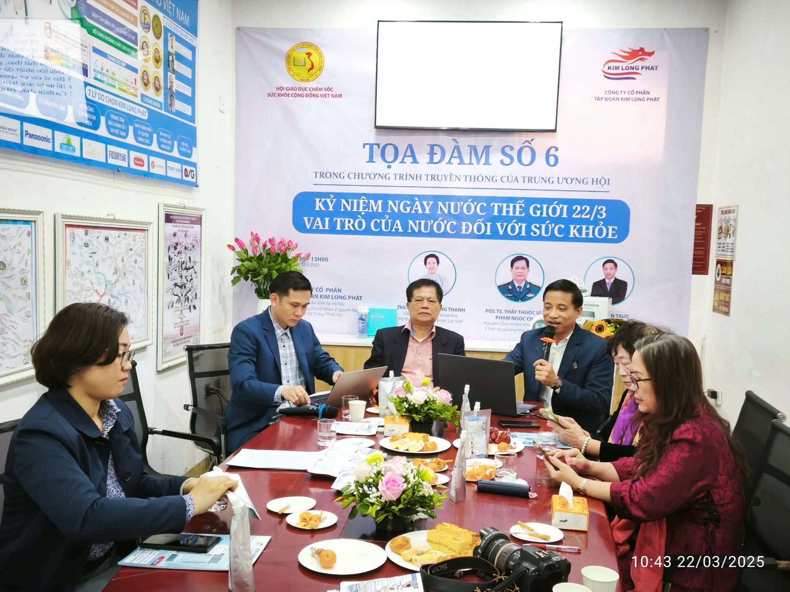 Tọa đàm trực tuyến "Vai trò của nước đối với sức khỏe" nhân ngày Nước Thế giới 22/3 4 ThS. Tô Văn Trực chia sẻ tại buổi Tọa đàm