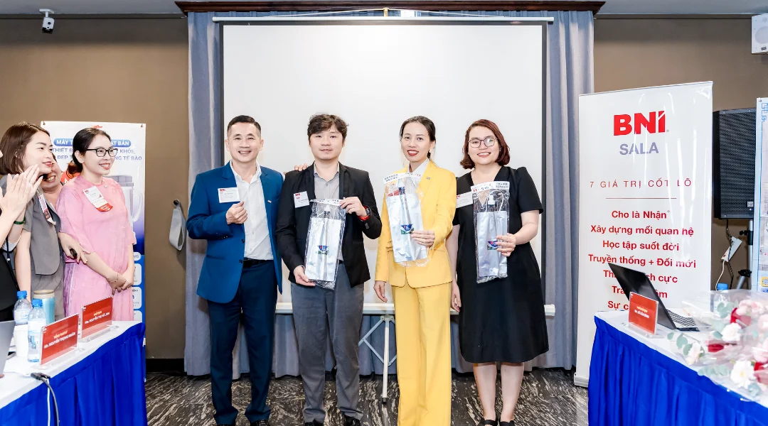 Giám đốc Kinh doanh Trần Quốc Tiến đã có buổi Showcase thành công tại BNI Sala 3 GDKD Tran Quoc Tien da co buoi Showcase thanh cong tai BNI Sala 3