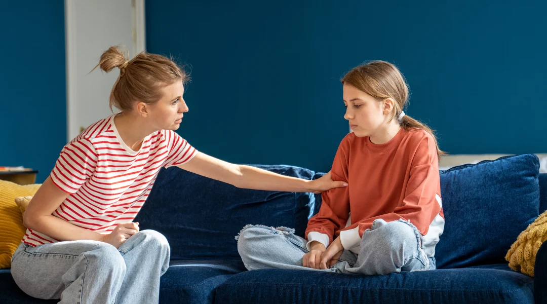 Cha mẹ nên đồng hành để hỗ trợ con giảm căng thẳng