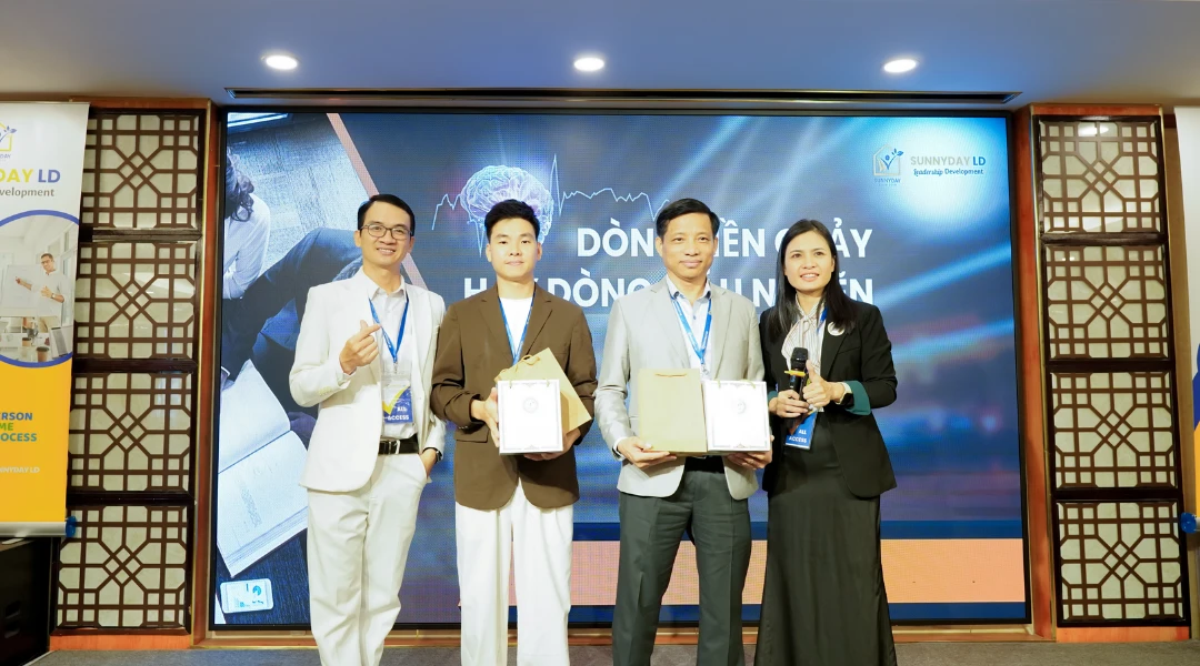 Kim Long Phat han hanh la doi tac dong hanh cung Sunny Day LD trong Workshop Dong tien chay hay dong mau nghen