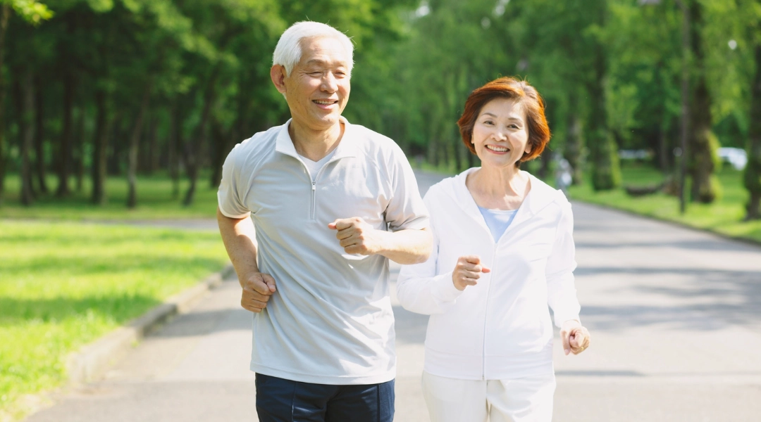 Nước giàu khoáng chất hỗ trợ bảo vệ sức khoẻ cho người lớn tuổi