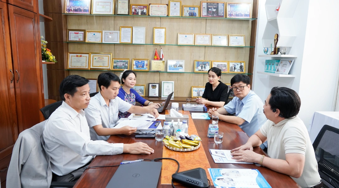 Lễ ký kết hợp tác chiến lược giữa Công ty Cổ phần Tập đoàn Kim Long Phát và Công ty TNHH nghiên cứu đầu tư TMDV Y khoa Lạc Việt 